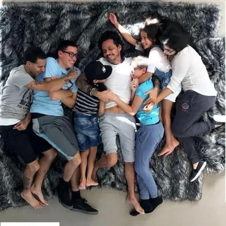 هل عادت جنيفر لوبيز إلى طليقها ؟