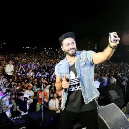 تامر حسني يكشف حقيقة وضعه الصحي: أنا تعبان جداً والحمد لله أنها جت فيا أنا