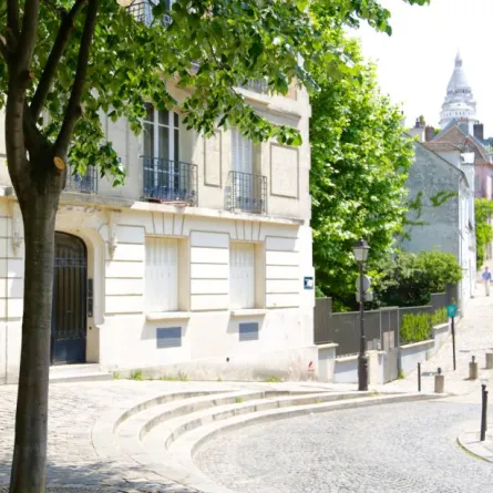 جولة بالصور والفيديو في "مونمارتر" حيث عاشت داليدا