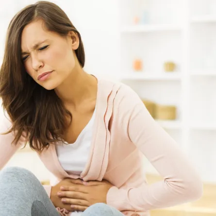 طرق لتغلبي على الإمساك بعد الولادة