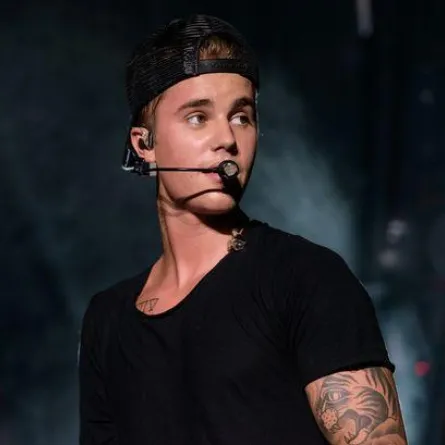 جاستن بيبر يعترف بأخطائه: لن أسمح للماضي أن يملي عليّ مستقبلي