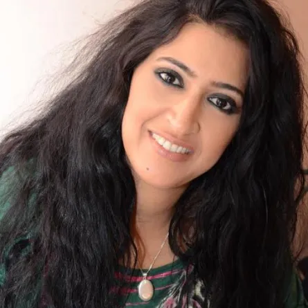 دنيا بوتازوت تثير الحيرة بسبب خبر مرضها