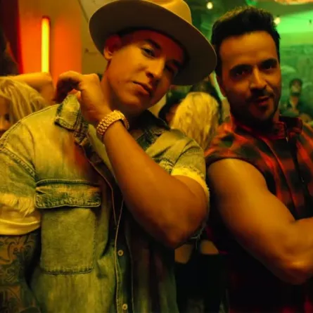 ديسباسيتو تتربع على عرش اليوتيوب وتدخل التاريخ