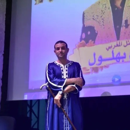 لماذا طلق الممثل هشام بهلول زوجته الصيدلانية؟