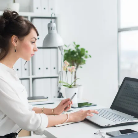 كيف تحولين هوايتك إلى مصدر رزق؟