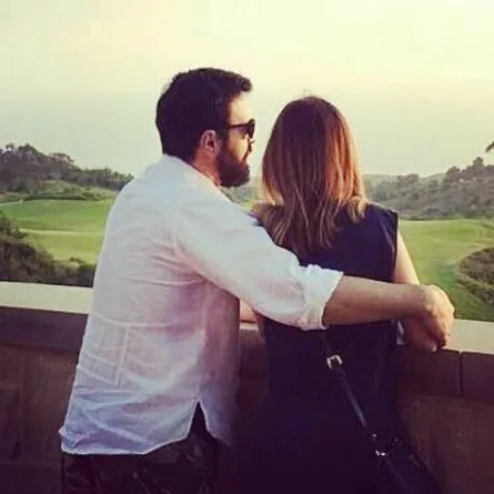 أول صورة لوفاء الكيلاني بين أحضان تيم حسن بعد الزواج ..شاهدوها