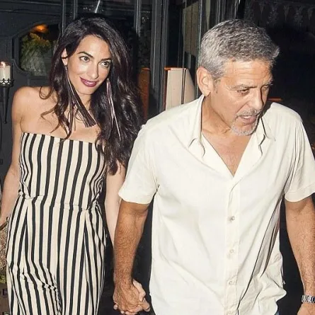 بالصور: جورج كلوني مع زوجته بعيداً عن طفليهما