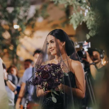 عروس تثير ضجة على مواقع التواصل الإجتماعي... والسبب؟