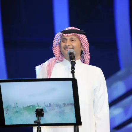 هل «الجنس اللطيف» وراء غياب عبدالمجيد عبدالله عن خارطة الحفلات في السعودية؟