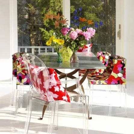 الأثاث الشفاف في ديكورات المنازل السعودية