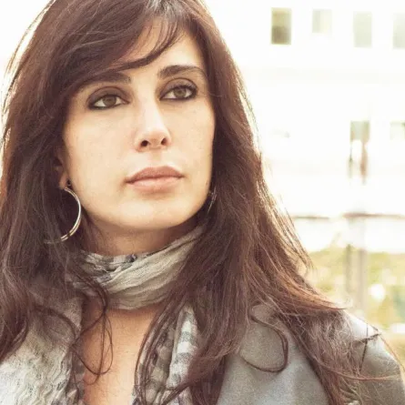 نادين لبكي تحتفل بعيد زواجها العاشر: عائلة سعيدة وطفلان جميلان