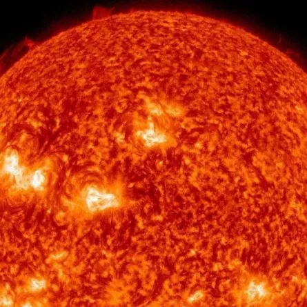 بالفيديو.. عاصفة مغناطيسية تؤثر على الأرض في 17- 18 الحالي