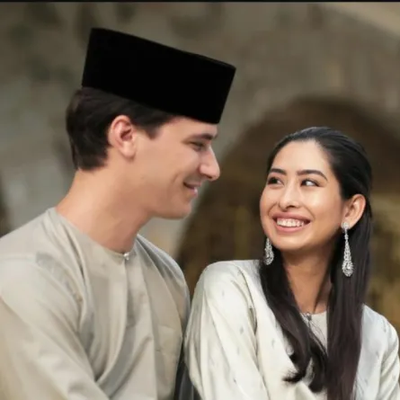 قصة تونكو أمينة أشهر أميرة ماليزية التي تزوجت غريباً!