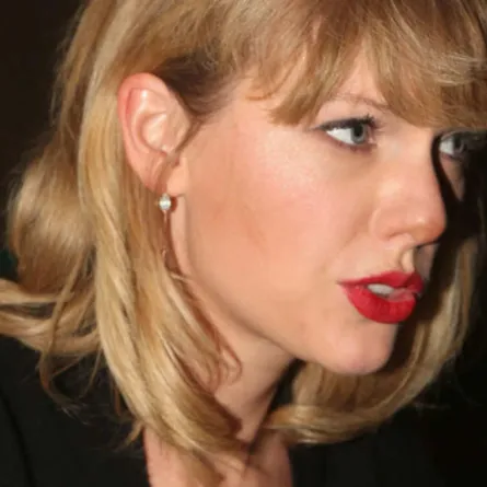 تايلور سويفت تنفّذ وعدها.. تبرّع "سخي" لضحايا الإعتداءات الجنسية