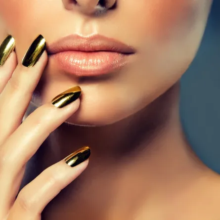 حلول سريعة لمشاكل الأظافر تجعل المناكير رائعًا في العيد