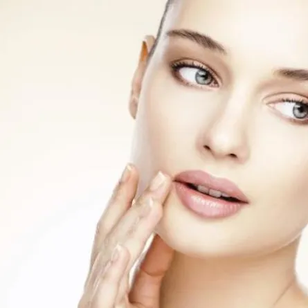 كيف أتعامل مع مسام البشرة الواسعة؟