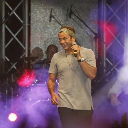 عمرو دياب لـ"جمهوره" معلّقًا على ضجة "برج الحوت": ليلتكم سودا !!