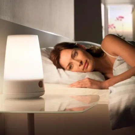 دراسة: النوم في الضوء يزيد مخاطر التعرض للسرطان