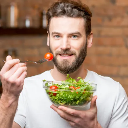 للشباب: أطعمة تعزز هرمون الرجولة