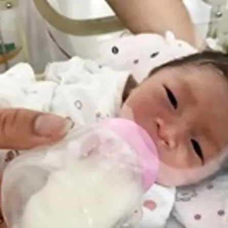 مراهقة ترمي طفلتها المولودة بين الأشجار