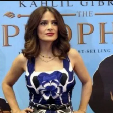 فيلم سلمى حايك يتصدر إيرادات السينما الأمريكية