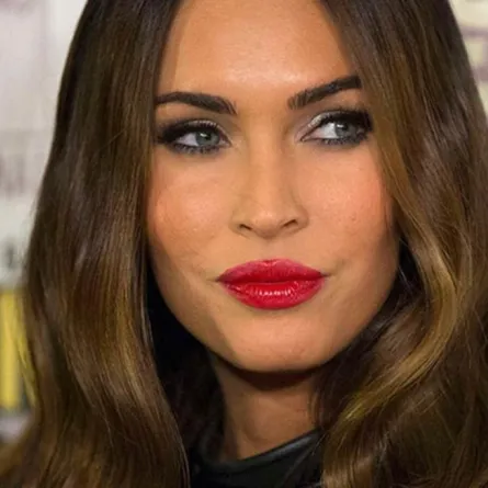 صور تفضح شوائب وعيوب بشرة النجمات