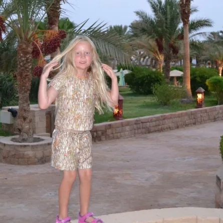 فيديو.. تاتو "الحنة السوداء" يتسبَّب في حرق مروِّع لطفلة!