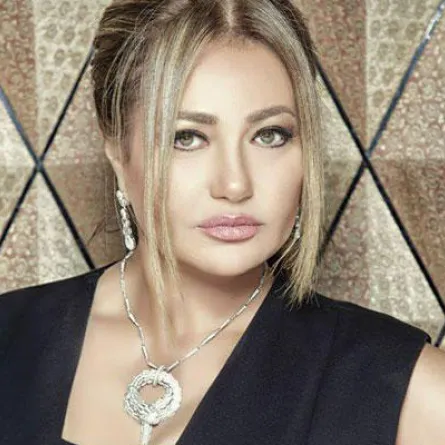 وفاة والدة الفنانة ليلى علوي بعد صراع مع المرض