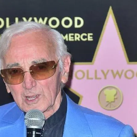 بالصور: شارل أزنافور يحصل على نجمة في ممر هوليوود للمشاهير