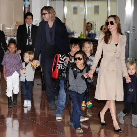 براد بيت وأنجلينا جولي في أفضل حالاتهما معاً