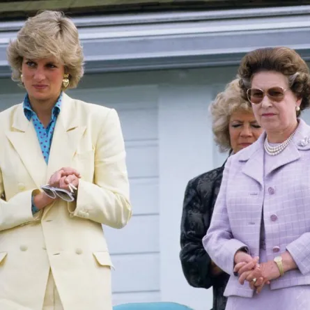 هكذا كان أول تعليق للملكة أليزابيث بعد وفاة الأميرة ديانا