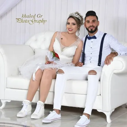بالصور.. لماذا ارتدى هذا العريس التونسي سروال «جينز» ممزّقاً؟