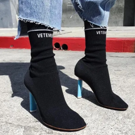 أحذية الجوارب موضة تكتسح منصات العروض العالمية!