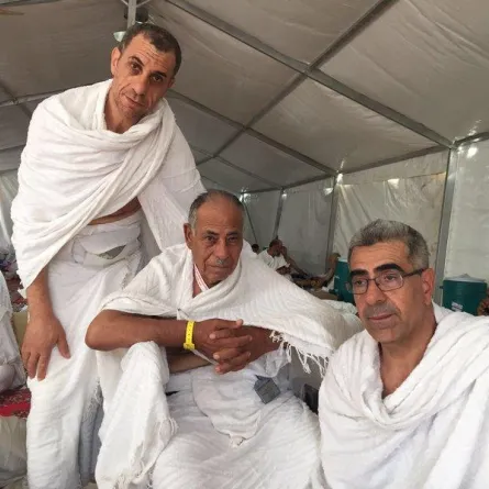 السفارة السعودية في النرويج تجمع أخوين بوالدهما بعد فراق 17 عاماً