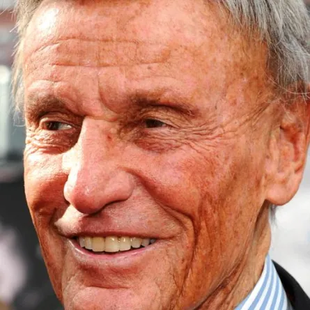 ريتشارد أندرسون يفارق الحياة عن 91 عاماً