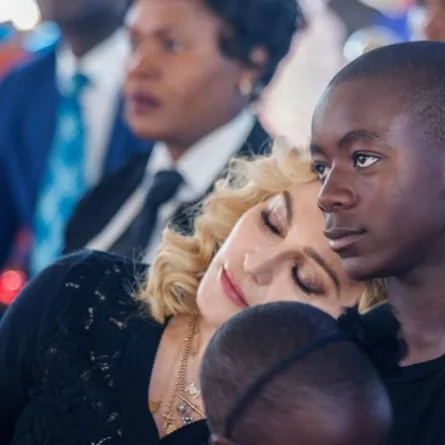 مادونا تنتقل للإقامة في لشبونة بسبب ابنها