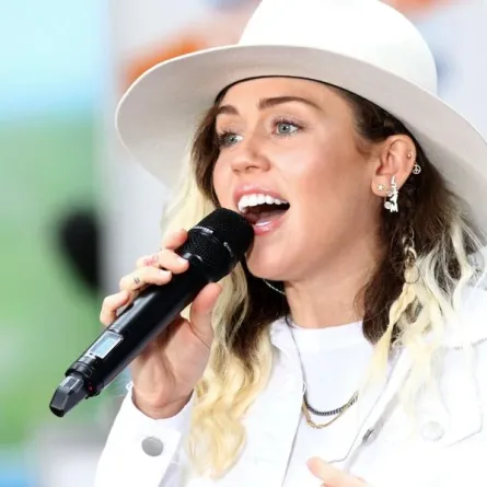 "ديكورات" كلاسيكية وريفية في منزل Miley Cyrus الجديد