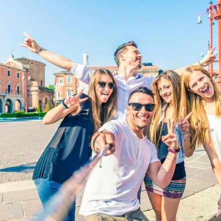 إرشادات قبل السفر مع الأصدقاء