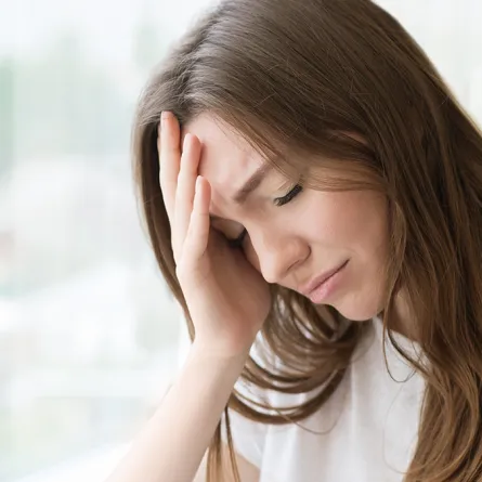 كيف تتعاملين مع صديقتك المضطربة نفسيًا؟