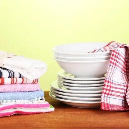 الخلّ أو المبيّض للقضاء على روائح فوَط المطبخ الكريهة