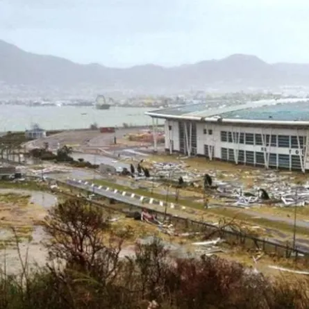 "إيرنا" يدمّر أغرب وأخطر مطارات العالم