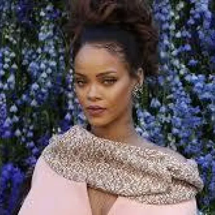 ريهانا تطلق مجموعتها الجديدة من المكياج بطريقةٍ مبتكرة