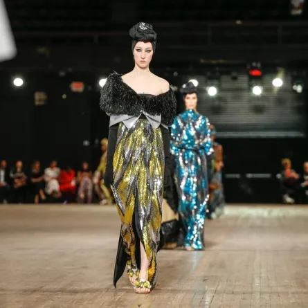 ختام عروض نيويورك ...موضة التوربان وعارضات أزياء سمينات