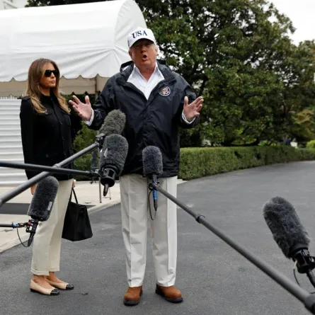 ميلانيا ترامب تتخلى عن "الكعب العالي"