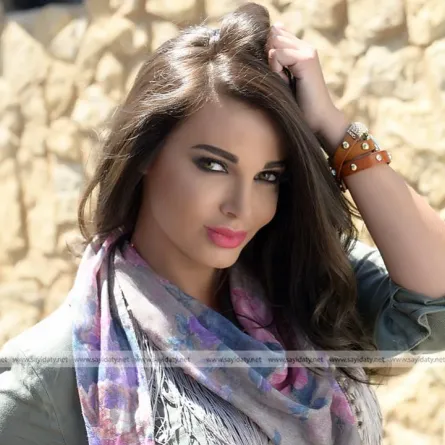 نجمة "ذا فويس" نانسي نصر الله: لن أستسلم والحزن جمعني بالمخرج كرم كرم