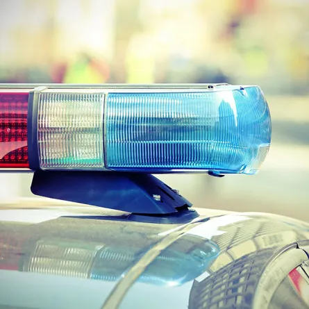 شاب يدهس والدته حتى الموت ويلاقي حتفه على يد إخوته