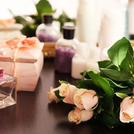 فنون تعطير المنازل السعودية