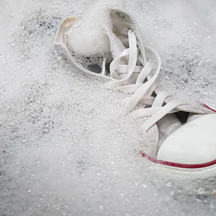 تنظيف الحذاء بغسالة الأطباق.. ولكن؟