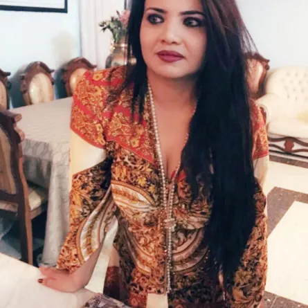 ماذا قالت المخرجة التونسية إيمان بن حسين بعد تبرئتها؟