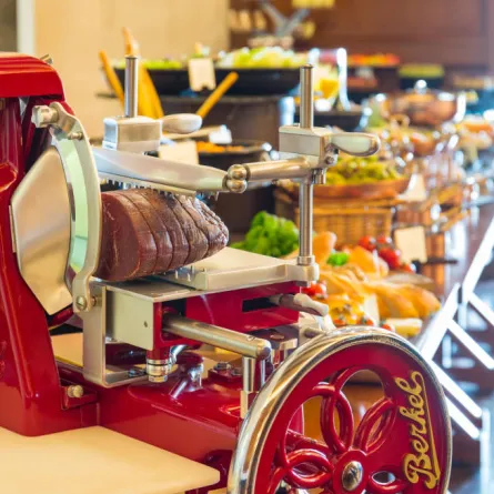 مهرجان "الترافل" الإيطالي في فندق سانت ريجيس أبوظبي